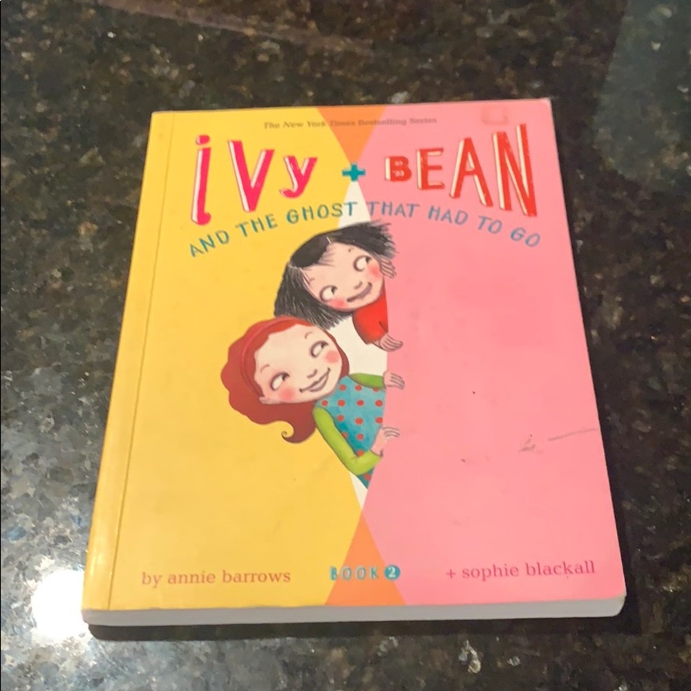 Ivy + Bean And The Ghost That Had To Go